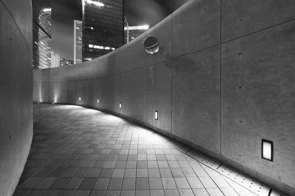 Passeio Pedestre Moderno Vazio Noite — Fotografia de Stock