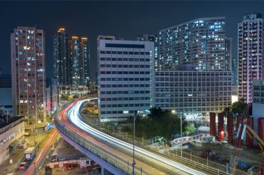 Geceleri Hong Kong 'un göbeğinde.
