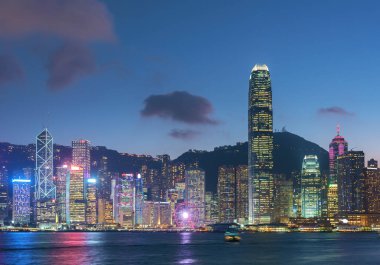 Victoria Limanı, Hong Kong şafağında.