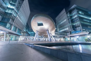 Hong Kong, Çin - 20 Aralık 2016: Hong Kong Bilim ve Teknoloji Parkları. Hong Kong Hükümeti tarafından yeni kurulmuş tesisler, hizmetler ve dinamik bir ortam sağlamak için yönetiliyor.