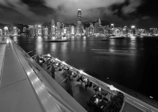 香港维多利亚港全景的夜景 — 图库照片