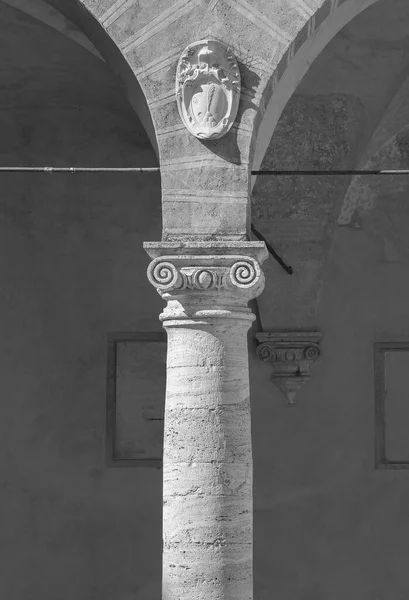 Columna Piedra Clásica Ciudad Histórica Pienza Toscana Ital —  Fotos de Stock