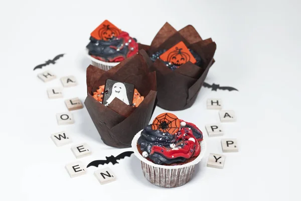 Chocolade Halloween Muffins Met Mooie Decoratie Two Tone Fondant Top — Stockfoto