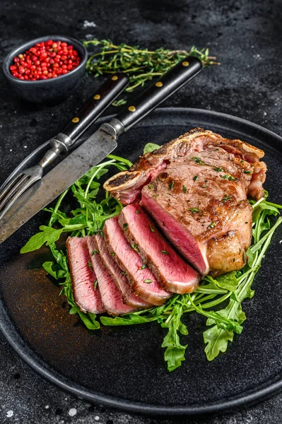 Bifteck Boeuf Striploin Grillé Tranches Moyennes Rares Steak New York — Photo