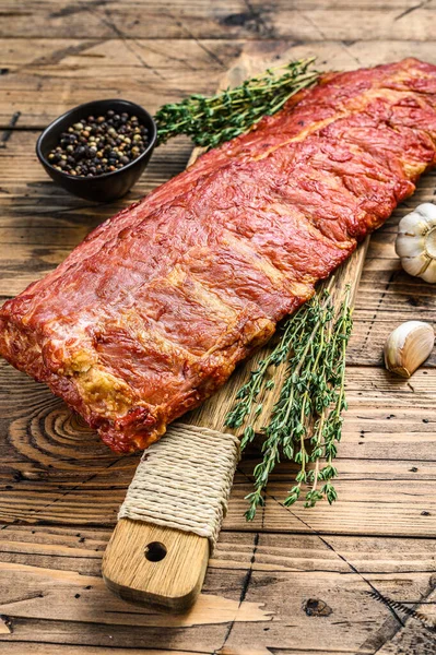 Smoked Pork Ribs Chopping Board Wooden Background Top View — Stock Photo, Image