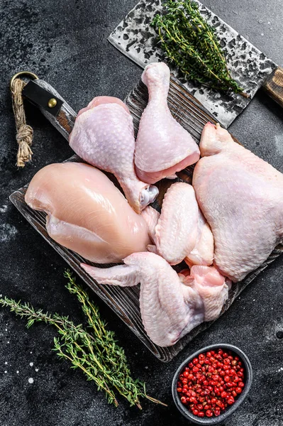 Porzioni Pollo Crudo Cucinare Grigliare Con Petti Senza Pelle Coscia — Foto Stock