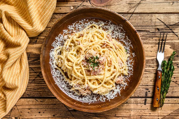 Massa Espaguete Carbonara Com Pancetta Ovo Queijo Parmesão Duro Molho — Fotografia de Stock