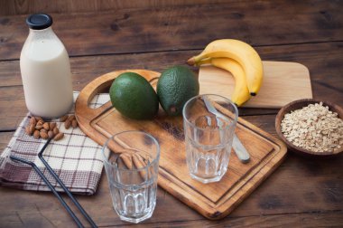 Avokado smoothie hazırlık