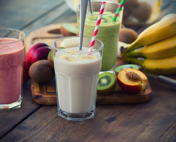 Smoothies de frutas — Fotografia de Stock