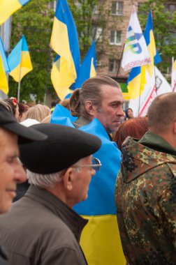 Mariupol, Ukrayna - Mayıs 03: 15 Shirokino 'nun silahsızlandırılması için yapılan halk toplantısı.