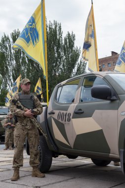 Mariupol/Ukrayna 12 Haziran 2016 tabur askeri araçlar geçit 