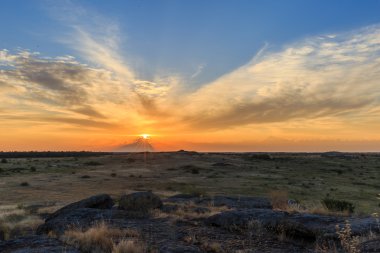 arkeolojik rezerv taş mezar
