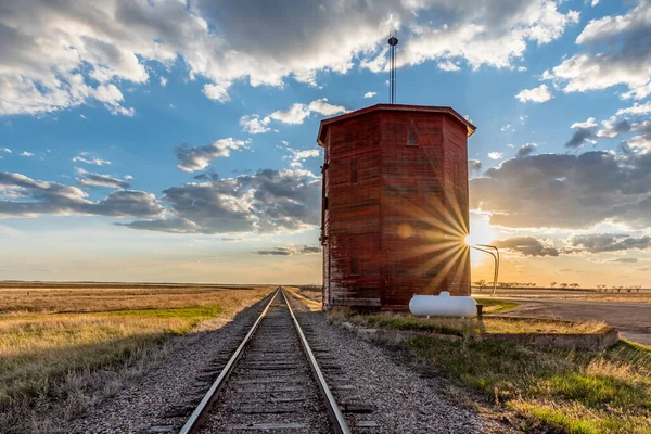 Vintage Torre Dell Acqua Ferroviaria Sulle Praterie Tempo Guerra Saskatchewan — Foto Stock