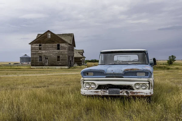 Une Maison Abandonnée Une Voiture Classique Dans Ville Fantôme Robsart — Photo