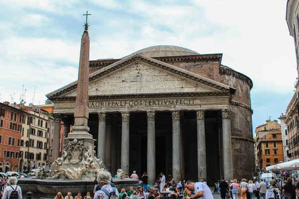 ROME - 26 SEPTEMBRE : Le Panthéon du 26 septembre 2012 à Rome , — Photo