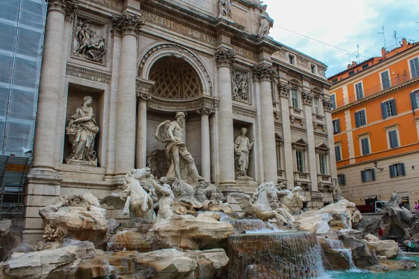 罗马, 意大利。最著名的地标之一-许愿喷泉 ( — 图库照片