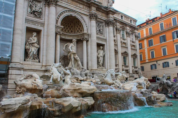Rzym, Włochy. Jeden z najsłynniejszych zabytków - Fontanna di Trevi ( — Zdjęcie stockowe
