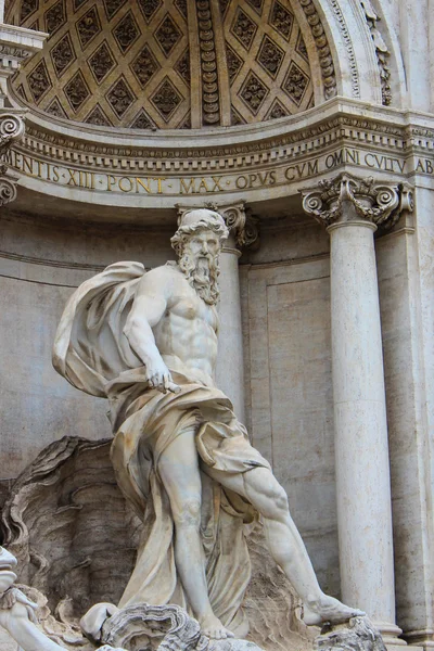 Rzym, Włochy. Jeden z najsłynniejszych zabytków - Fontanna di Trevi ( — Zdjęcie stockowe