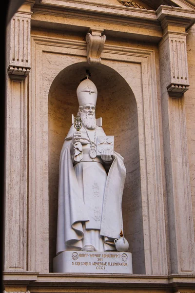 Vatican - september 25: interieur der basilika des heiligen peters am sep — Stockfoto