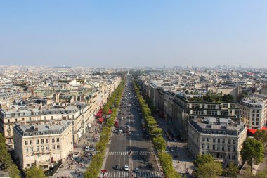 Farklı mimari Paris çatısı görüntüsü.