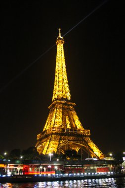 Paris - Eylül 04: Hafif performans gösterisi üzerinde 04 Eylül 2012