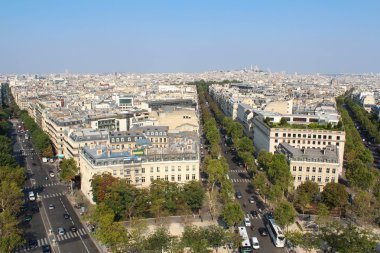 Farklı mimari Paris çatısı görüntüsü.