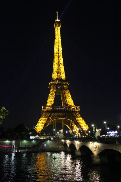 PARIS - 04 SEPTEMBRE : Spectacle Light Performance le 04 septembre 2012 — Photo