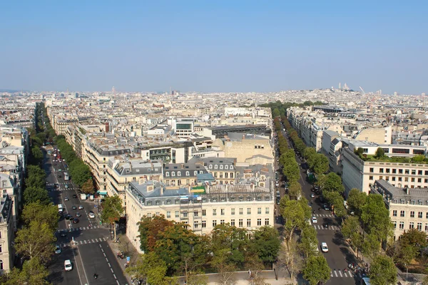 The view from the roof of the diverse architecture of Paris. — Stock Photo, Image