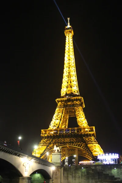 Париж - 04 вересня: Світло продуктивності-шоу на 04 вересня 20 — стокове фото
