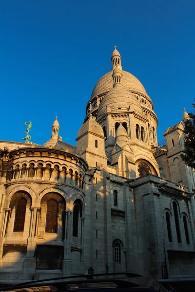 Stará vinice v umělecké čtvrti Montmartre, Paříž, Francie — Stock fotografie