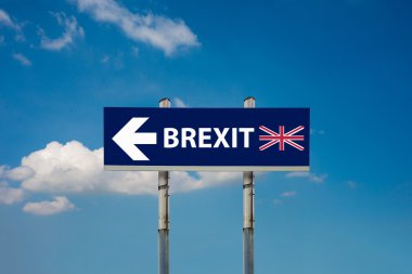 AB ve Brexit ve mavi gökyüzü bir yol işaretleri
