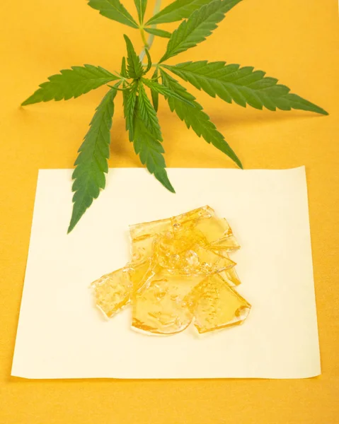 Pieces Golden Cannabis Wax Yellow Background Marijuana Plant — Stock Photo, Image