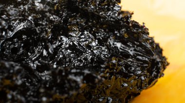 Uzaydan gelen göktaşı taşı, katılaşmış mineral reçinesi