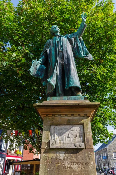 Bala Sep 2020 Bronze Sculpted Statue Thomas Edward Ellis Stands — Stock Photo, Image