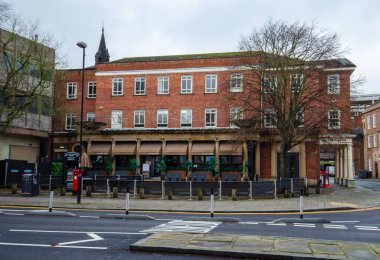 Chester; 29 Ocak 2021: Pepper Caddesi 'ndeki All Bar One restoranı ve barı tecrit salgını sırasında geçici olarak kapatıldı.