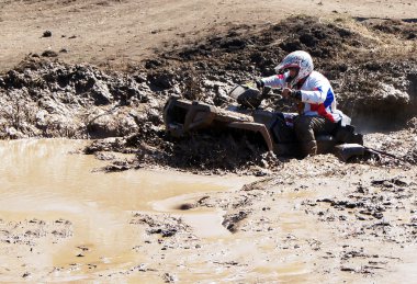  ATV sürüş extreme.