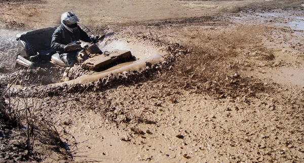 Extreme driving ATV. — Stock Photo, Image