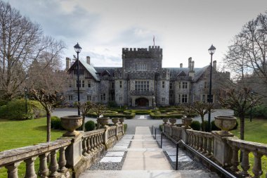 Victoria 'daki Royal Roads Üniversitesi' ndeki Hatley Şatosu, British Col