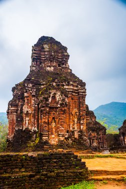 Benim oğlum, antik Hindu tamples