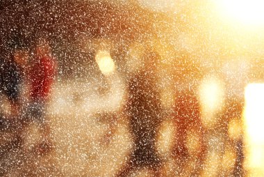 Kışın şehir commuters