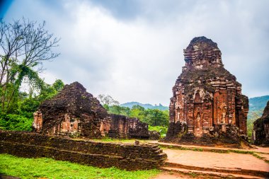 Benim oğlum, antik Hindu tamples