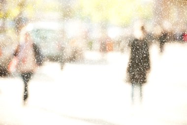 Kışın şehir commuters