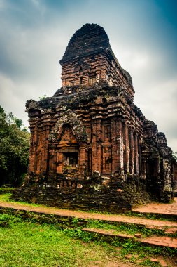 Benim oğlum, antik Hindu tamples