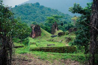 Benim oğlum, antik Hindu tamples