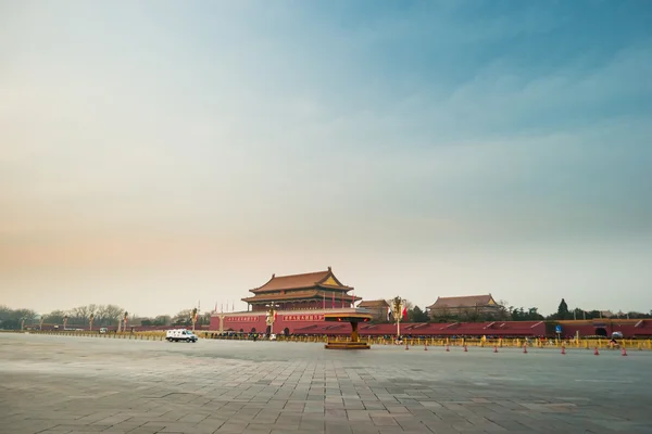 Gate of Heavenly Peace - entrance to the Palace Museum in Beijin — Stock Photo, Image