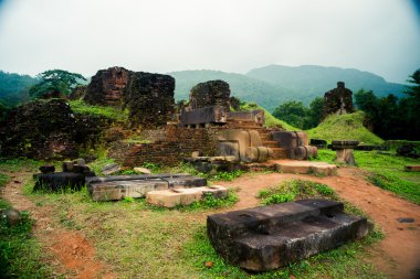Benim oğlum, antik Hindu tamples