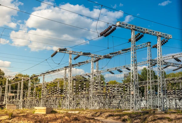 Grünes Energiekonzept, Elektrizitätswerk — Stockfoto