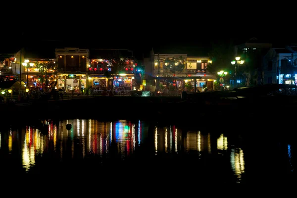 Vista nocturna de Hoi An, Vietnam . — Foto de Stock