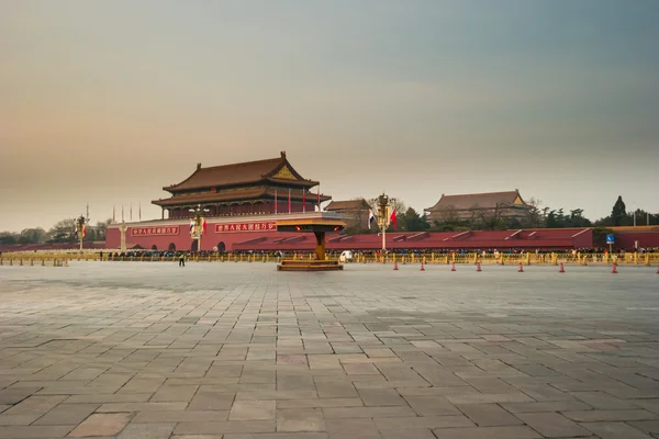 Gate of Heavenly Peace - entrance to the Palace Museum in Beijin — Stock Photo, Image