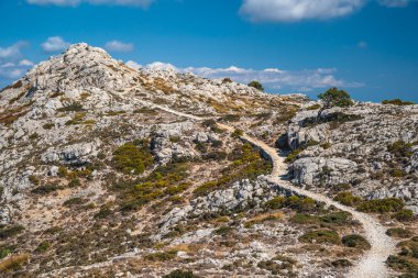 Mallorca Adası, Spai'nın Batı tarafında güzel dağlar